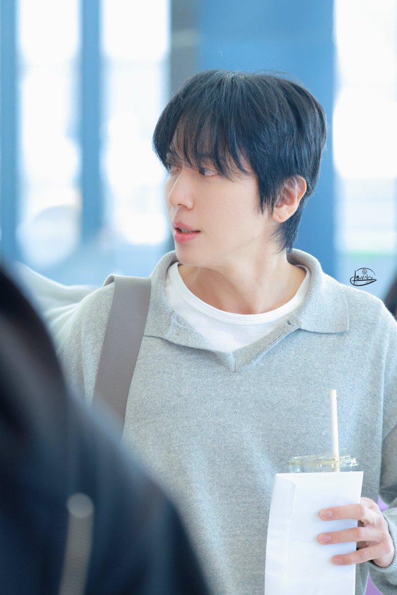 Lennn_622's tweet photo. MEL ✈️ SYD
🐨☀️

#정용화
#JUNGYONGHWA
#CNBLUE https://t.co/7fNtqervCr