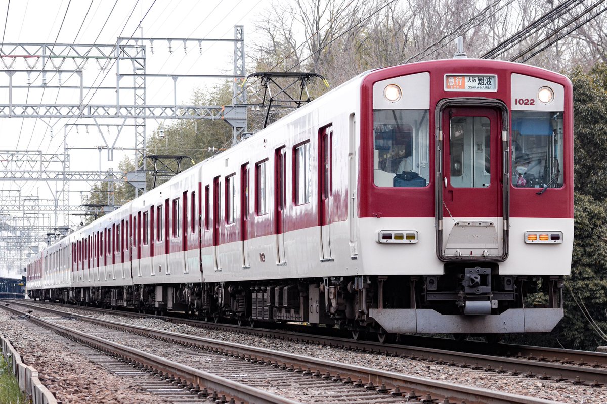 8586L86's tweet photo. ダイヤ改正前日、かなり癖のあるVLたちが見れました。 https://t.co/OvzEO4Wa9W