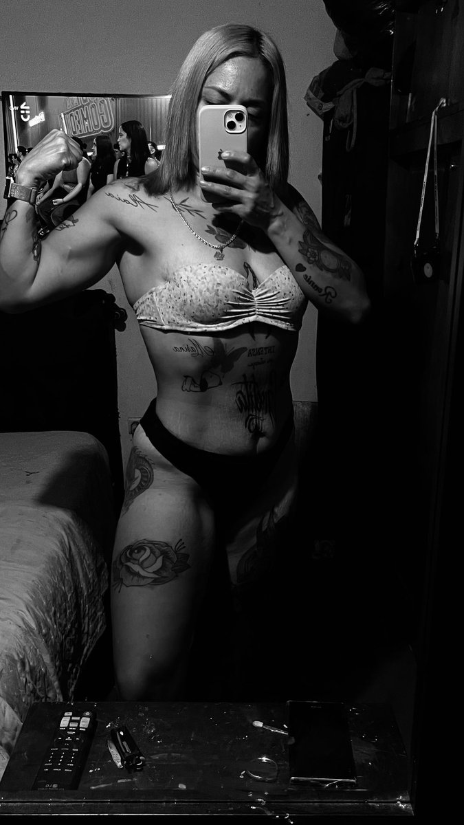 Mayitoeli⚪️⚫️ tweet media