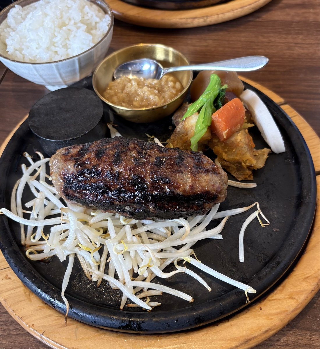 お昼‼️🍴🌞

押忍🔥🔥🔥