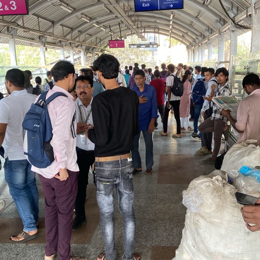 Sr DCM Mumbai CR tweet media