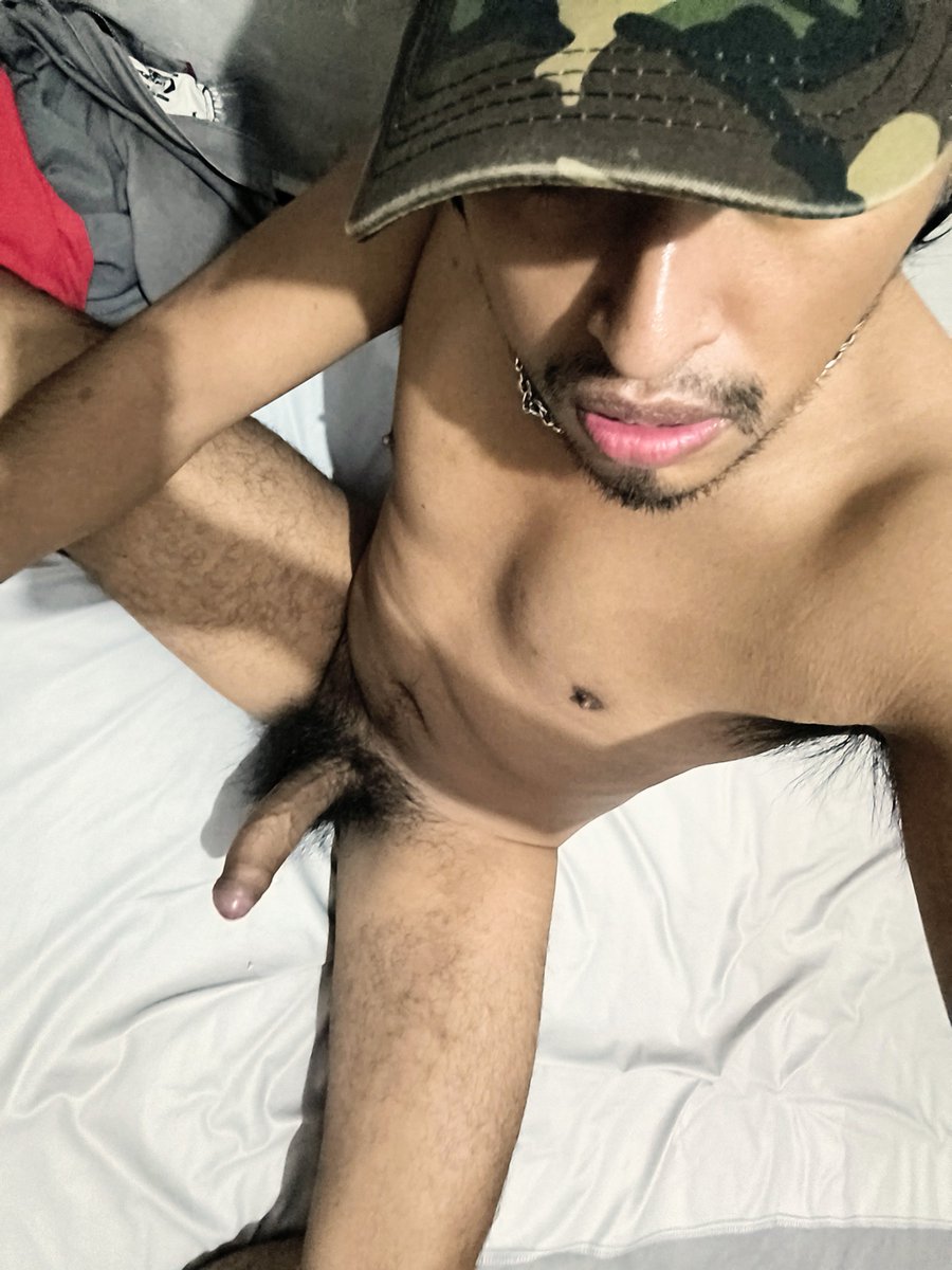 jacquexxx95's tweet photo. Mi verga está tan dura y cargada que necesito vaciarme en un culo ya 🍆🍆💦 https://t.co/hsE2YHqeio