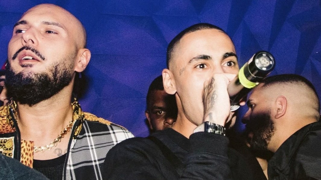 OUVE MUITO! tweet media