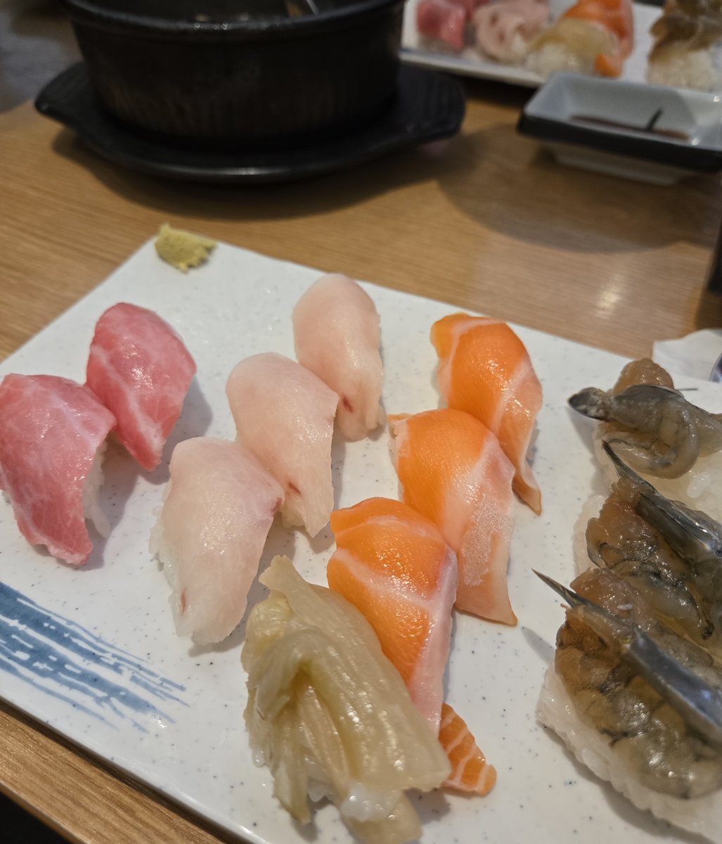 오늘도 맛점입니다 🤗🤗
살짝 쌀쌀한 날씨 감기 조심하시구여