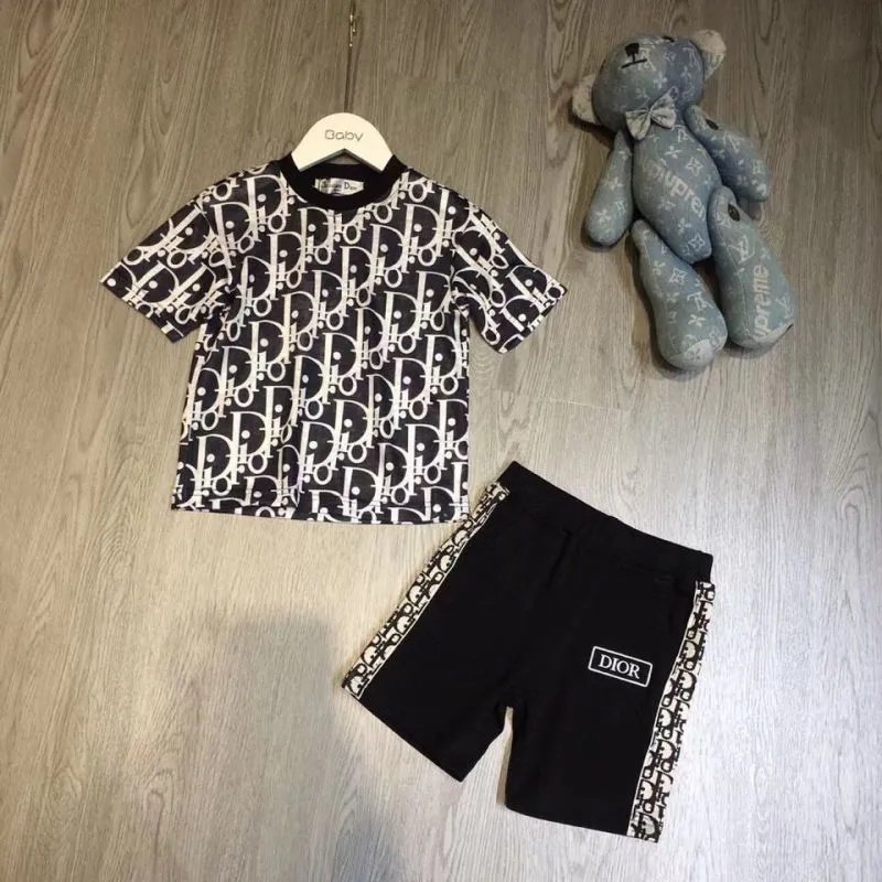 Carolyn680011's tweet image. 🥰Reps Designer Kids Fashion Short-Sleeved T-Shirt Shorts Two-Piece Set

💰💕Price: US$18.25👉is.gd/KEzylO😘Style: Fashion
#twopieceset #dior #fashion #repsclothing #onlineshopping
