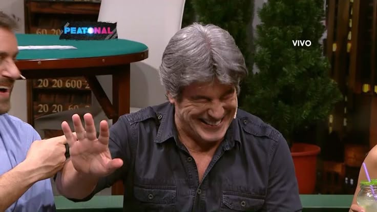 _blackcatl's tweet photo. Me encanta que entras a Twitter y son todos defendiendo a Carmiña y bardeando a Mavinga JAJDKSK.
No les salió a la producción lo que querían hacer.
#granhermano https://t.co/sQV6lqA7h7