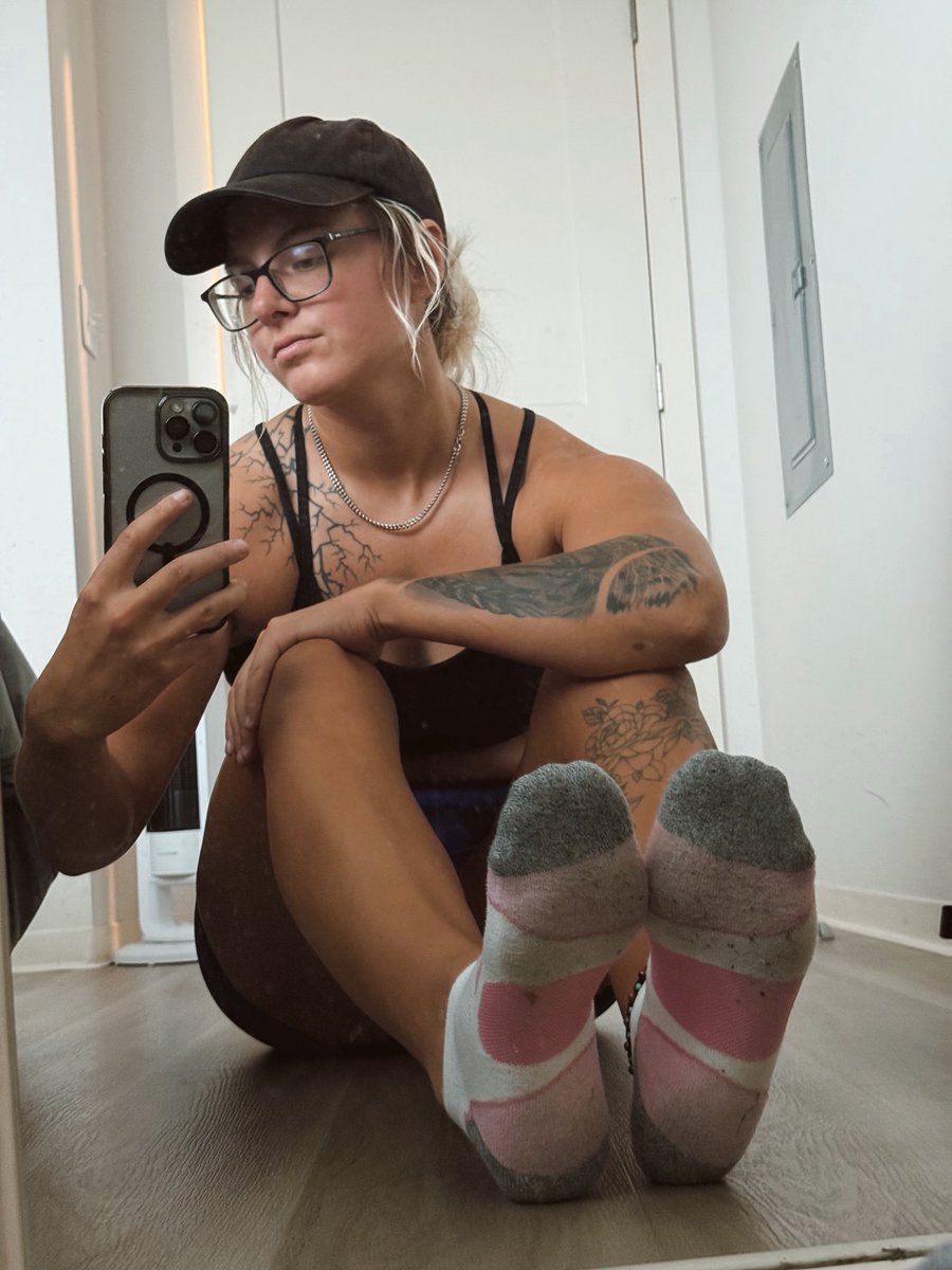 Goddess-Jordan tweet media