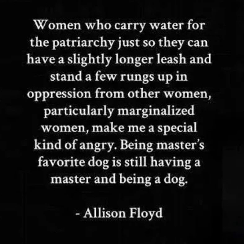 rabbitSZN2's tweet image. in truth the leash is actually shorter, not longer