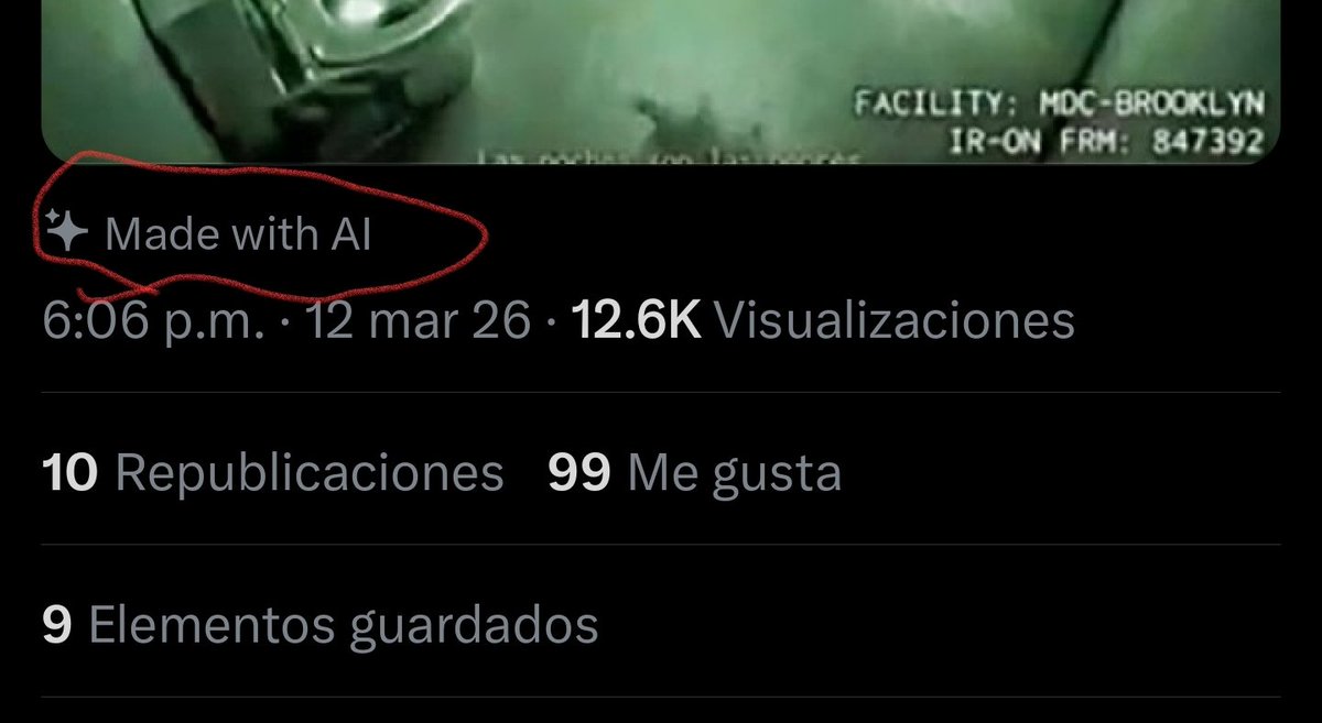 cristophergomez's tweet photo. @JesuSanchz08 @plomoterap30 Era más fácil darse cuenta xd https://t.co/Pb9dcBRNaU