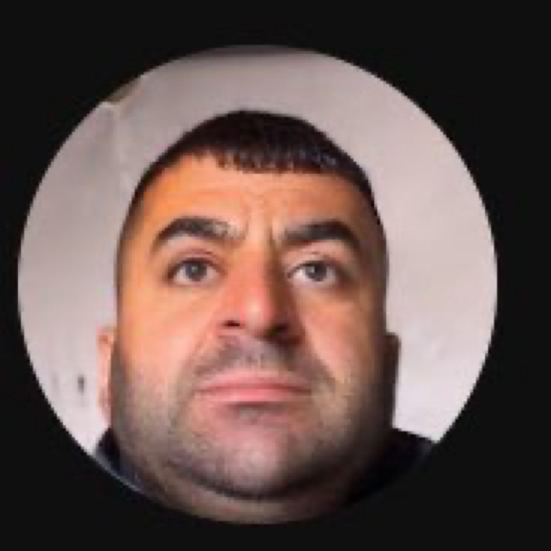 Sabah bi uyandık bir yerde deprem olmuş adanaya füze mi atılmış ayıkmaya çalışıyorum