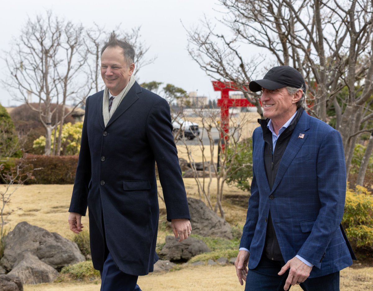 アメリカ大使館 tweet media