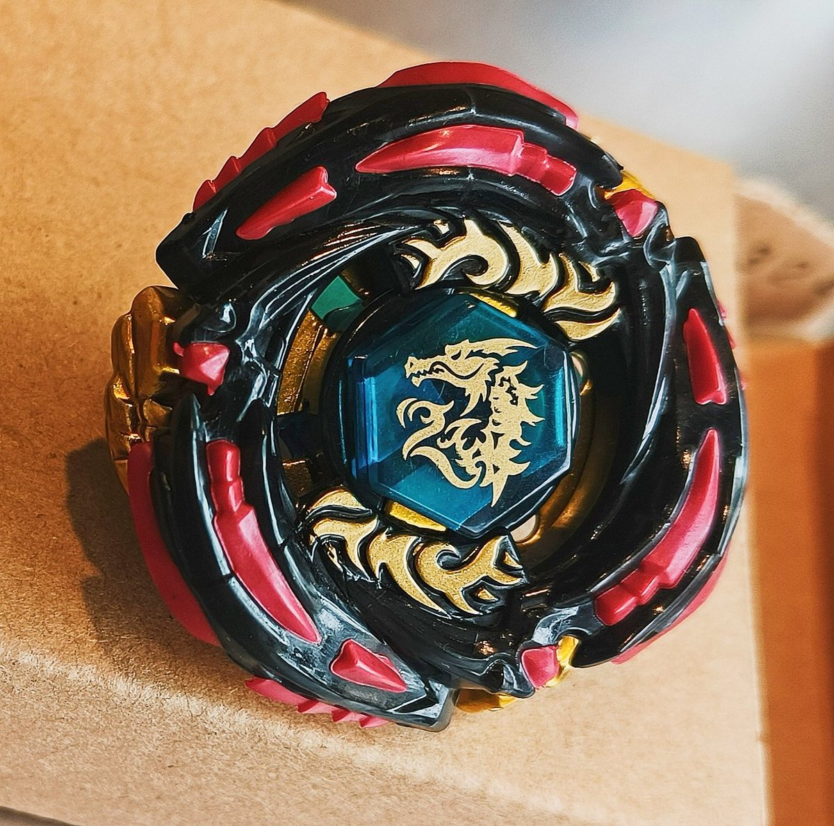 面包过期 tweet media