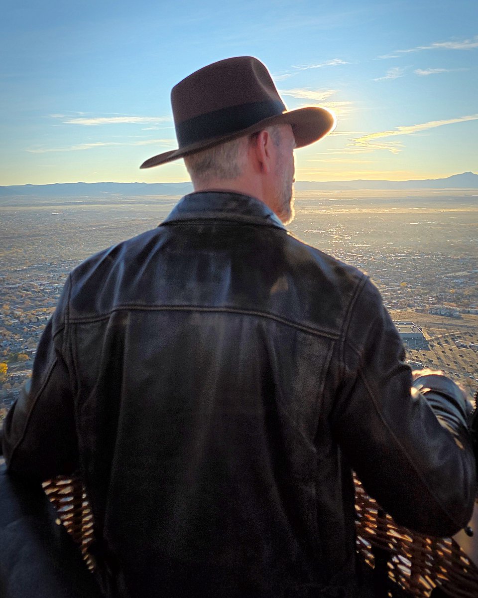 Magnoli Clothiers® tweet media