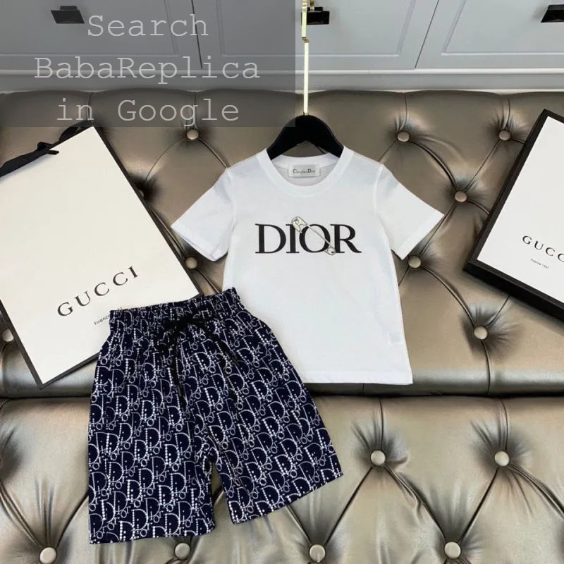 Carolyn680011's tweet image. 🥰Reps Designer Kids Letter Print Short-Sleeved T-Shirt Shorts Two-Piece Set

💰💕Price: US$18.25👉is.gd/GctCqR😘Style: Fashion
#twopieceset #dior #fashion #repsclothing #onlineshopping