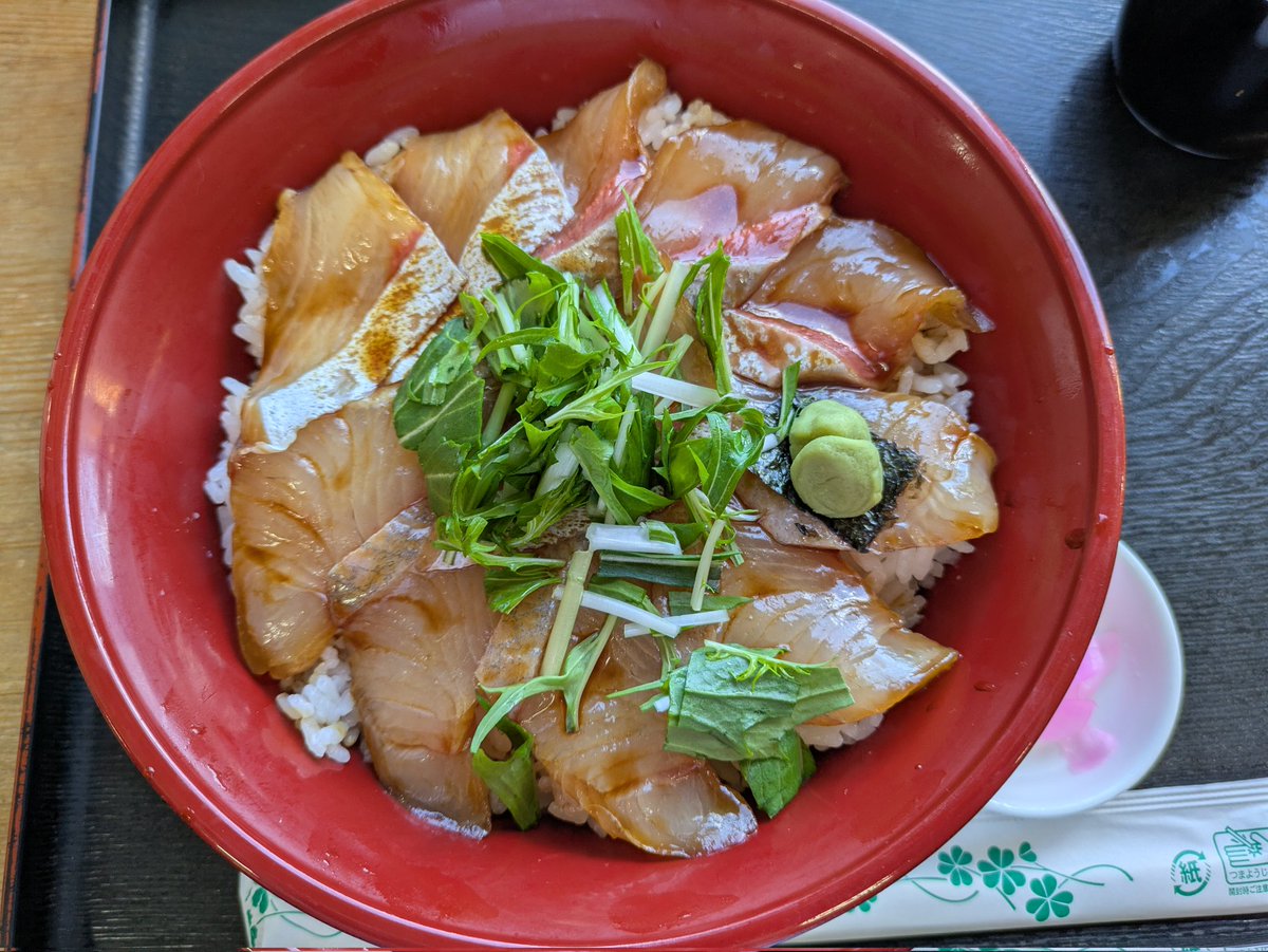 べンチ(こんがり焼けました🐦) tweet media
