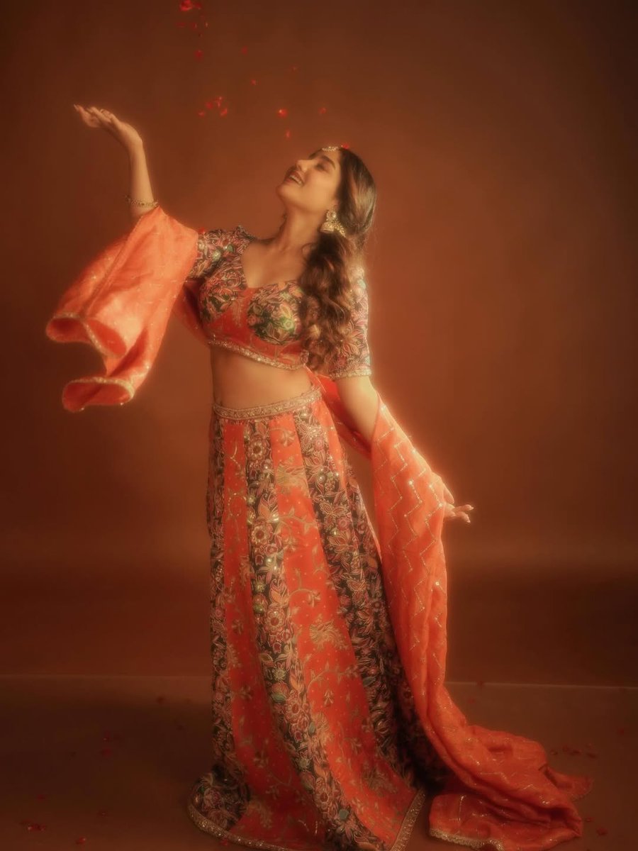 actresswoods's tweet image. Angel Maria 🧡✨️

#AngelMaria