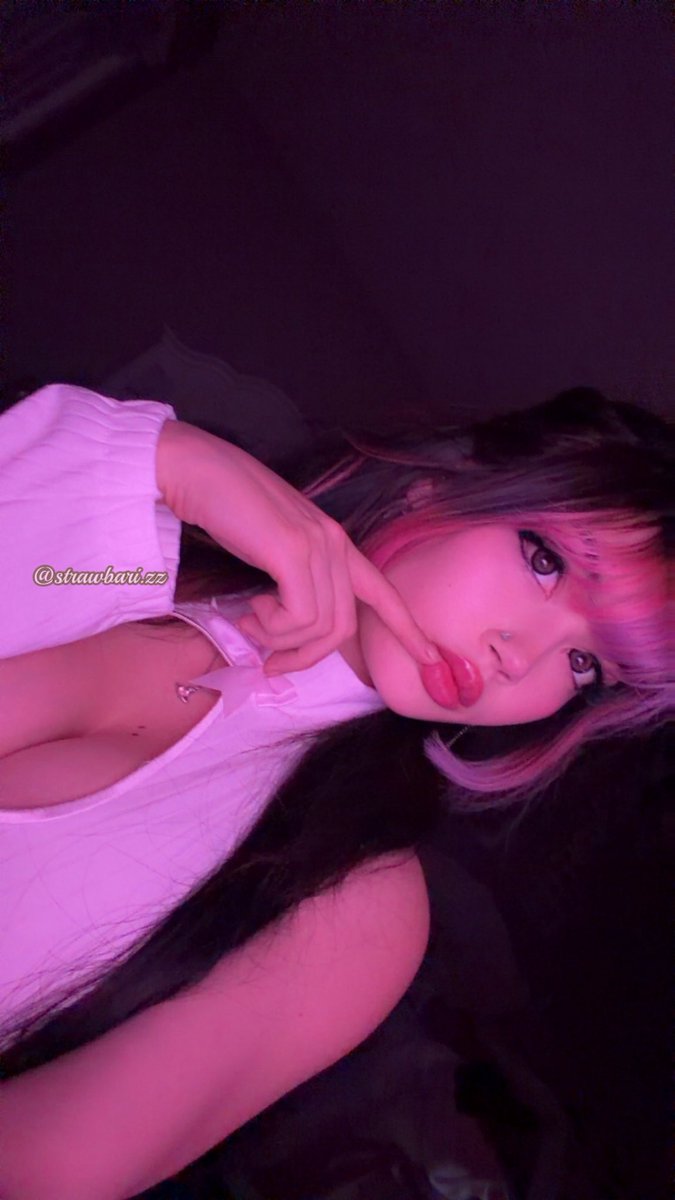 strawbarizz tweet media