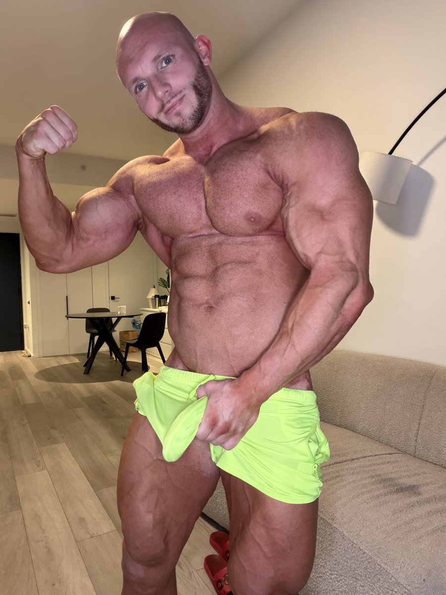 davidotsol's tweet photo. Looking for a Sweet Man who can take my Dick Now 🍆🍆🍆🍆 https://t.co/QTfvwXRigq