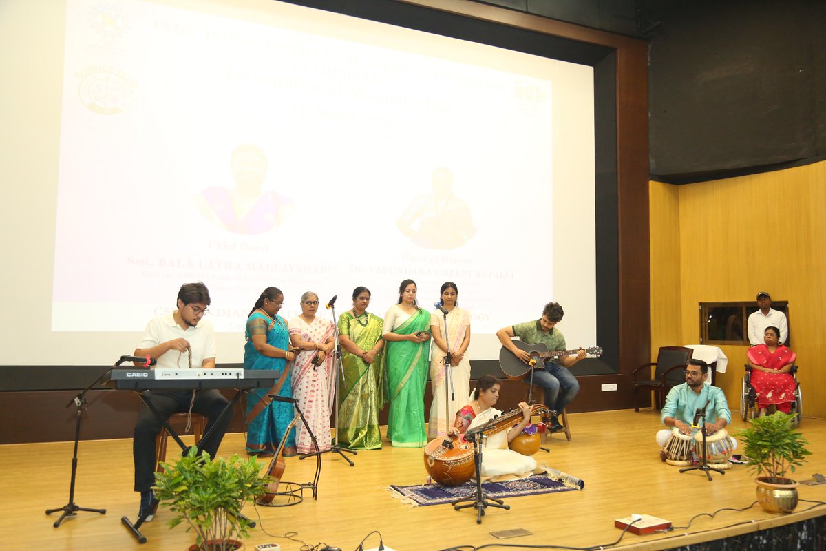 csiriict's tweet image. CSIR–IICT celebrated #InternationalWomensDay with the theme #GiveToGain.
Director D. Srinivasa Reddy highlighted women’s role in science, while Guests Bala Latha M. and Vasundara Ch. shared inspiring insights on perseverance and women’s health.
@CSIRIndia 
#WomenInScience