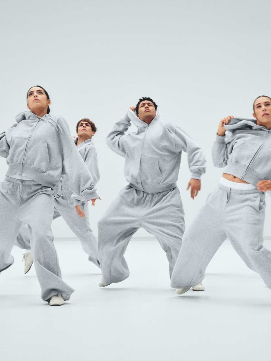 Gap Japan tweet media