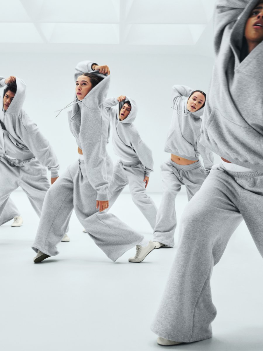 Gap Japan tweet media