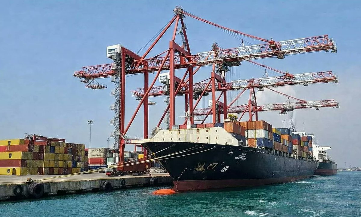 ScmSpectrum's tweet photo. #VOCPort Becomes First in India to Launch Digital Twin Platform

Read More : https://t.co/VHHpHLrP7n

#VOCPort #DigitalTwin #SmartPorts #PortDigitalisation #MaritimeLogistics #ShippingIndustry #SupplyChain #PortTechnology https://t.co/Y6CBhSHjK6
