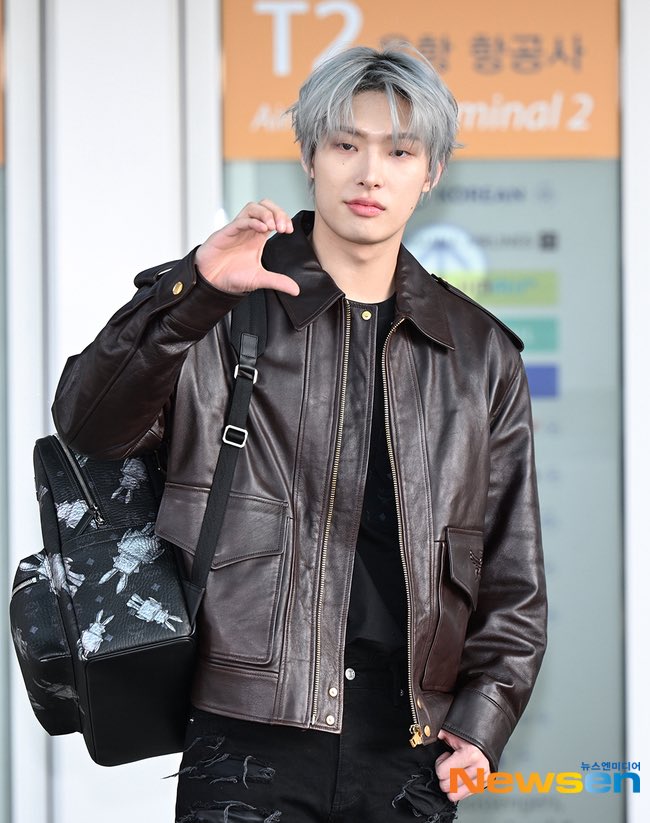 1024updates's tweet photo. [📷] Mingi Incheon Departure in MCM heading to Manila for 'In Your Fantasy World Tour' before flying to Bangkok to attend the Grand Opening of the MCM EmQuartier Lifestyle Store

#ATEEZ #에이티즈 #MINGI https://t.co/tcLwoBWzUE