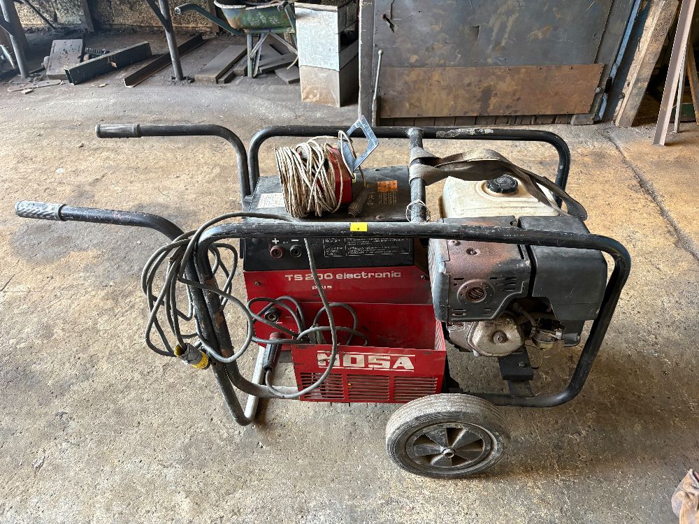 amsauctionsuk's tweet image. 🐝 We've been busy bees and have another Sale for you!

⚙️ Selection of Fabrication Machinery and Tools 

🕑️ Sale closes: Tuesday 17th March 2026 at 2pm 

Visit buff.ly/jJwEOEj for more Info!

#Fabrication #Machinery #Tooling #Lathe