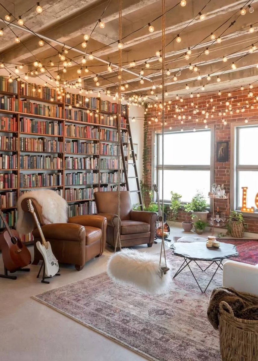 msangi1_ney's tweet image. "Sorting old stuff  Keep what sparks joy, donate what doesn’t—small steps to a lighter space! #Declutter #OldStuffSorting"