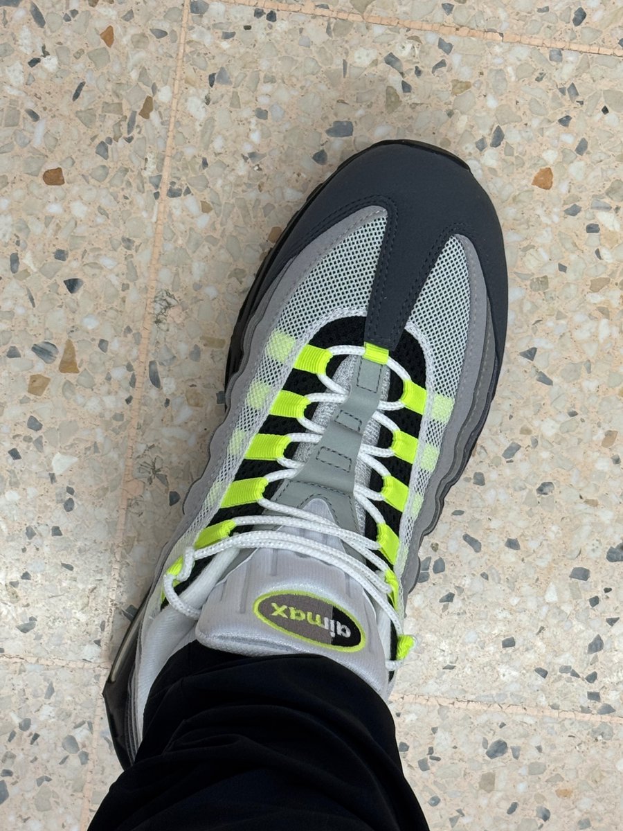 Skinheadworkie tweet media