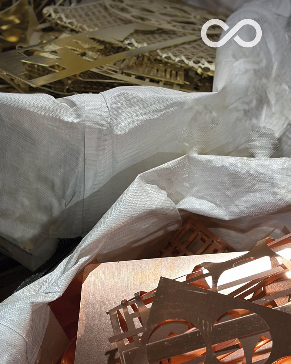 LaserBoost's tweet photo. ♻️ El sobrante del nesting también cuenta una historia. Así se aprovecha cada plancha de metal al máximo tras el corte láser: menos desperdicio, más precisión en cada producción industrial real hoy y. #LaserBoost #CorteLáser #PlegadoLáser #FabricaciónOnline #IngenieríaDePrecisión https://t.co/ItSVUAKbtB