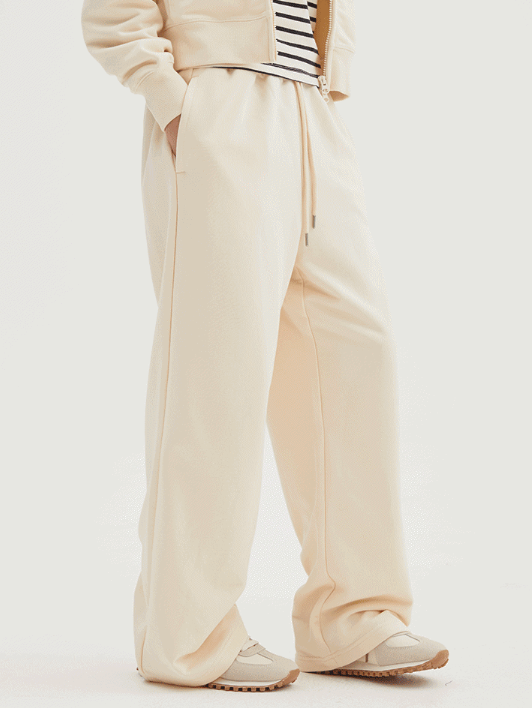 ERI_SHOPPE's tweet photo. wts lfb ph SUPER SALE | SPAO Women Wide Sweatpants 70% OFF  

⟡ DM TO ORDER ASAP ✅ Until stocks last 
⟡ ₱750 ONLY (all-in) + local sf 
⟡ Cream - S / M / L sizes available
⟡ Black / Cocoa - Small only
*Other colors might restock sizes
⟡ min. non-refundable downpayment 250 php per item; balance once onhand  
⟡ MOP: GCASH | BDO | QRPH  

*Reference: Model - Size Small / 169 cm / 51 kg