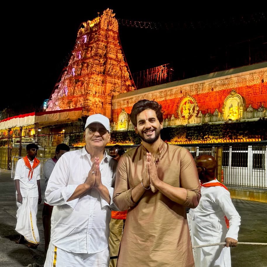 Every boy dreams of going to the temple with his family🤎🤍

#AbhishekMalhan #FukraInsaan