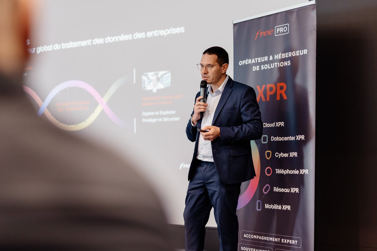 Free Pro tweet media