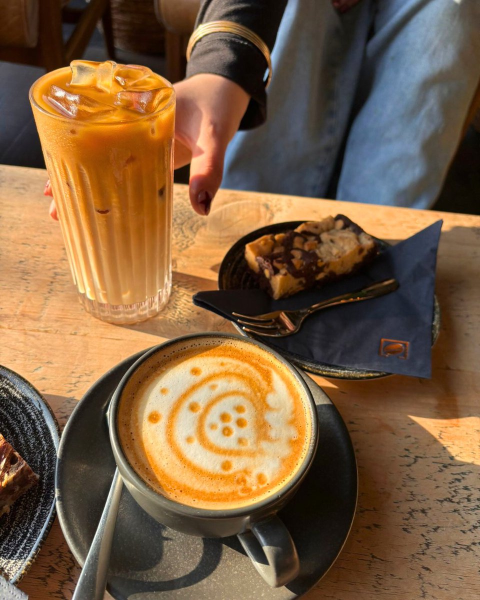 A latte snail to celebrate slow moments at #ProjectCoffee 🐌

Unwind with a treat and your favourite drink...
Visit 📍 #TadpoleGardenVillage #Swindon