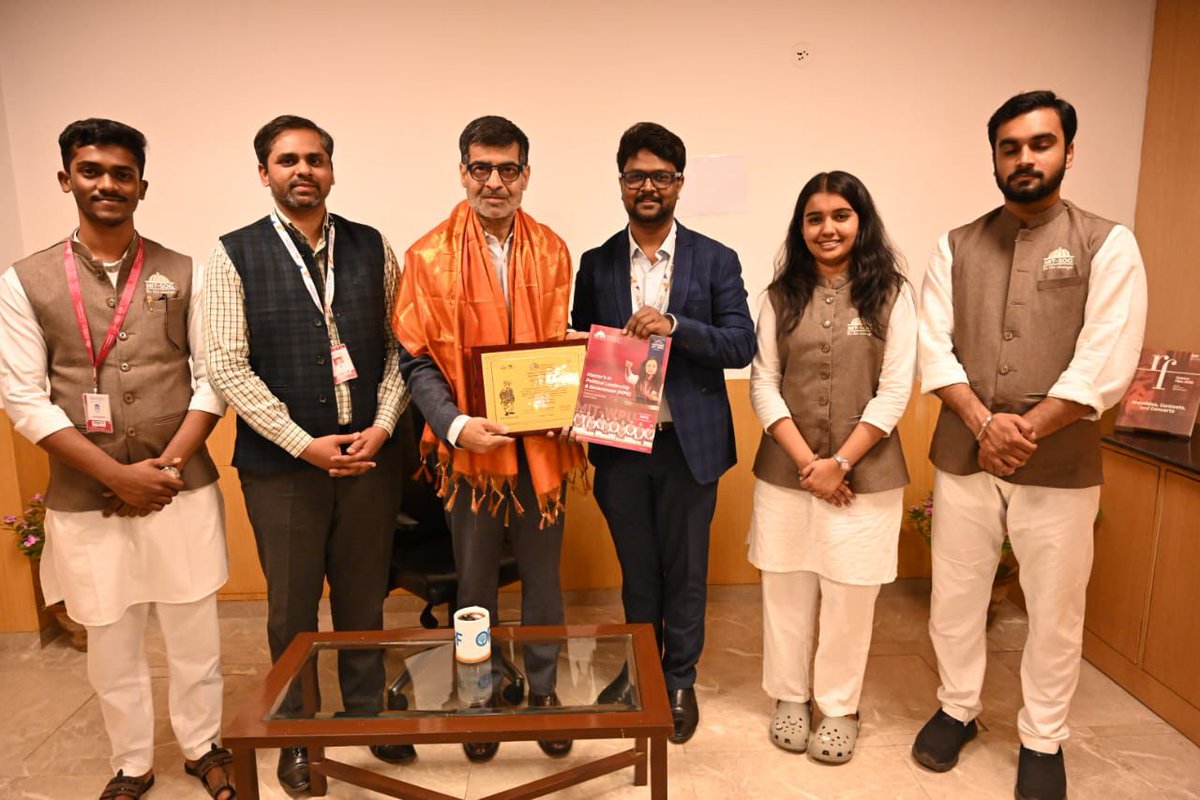 mit_sog's tweet photo. MPG 21st Batch of MIT-SOG met Dr. @samirsaran , President of @orfonline , during the Delhi Study Tour. Discussion focused on the Indo-Pacific shift, AI and governance, and India’s evolving global strategy.
@ORFMumbai
#MITSOG #DelhiStudyTour #Geopolitics https://t.co/MQuY6d34xc