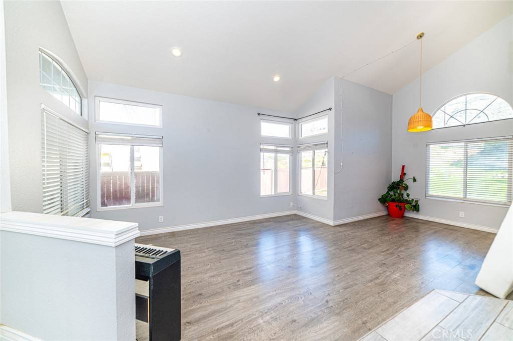 CastraRealty's tweet photo. Listing Address: 22936 Brookhollow, Moreno Valley, CA 92557
Listing Price: $580,000
Schedule a showing and request more information here: https://t.co/SCUOSwlczm https://t.co/hkj45typAI