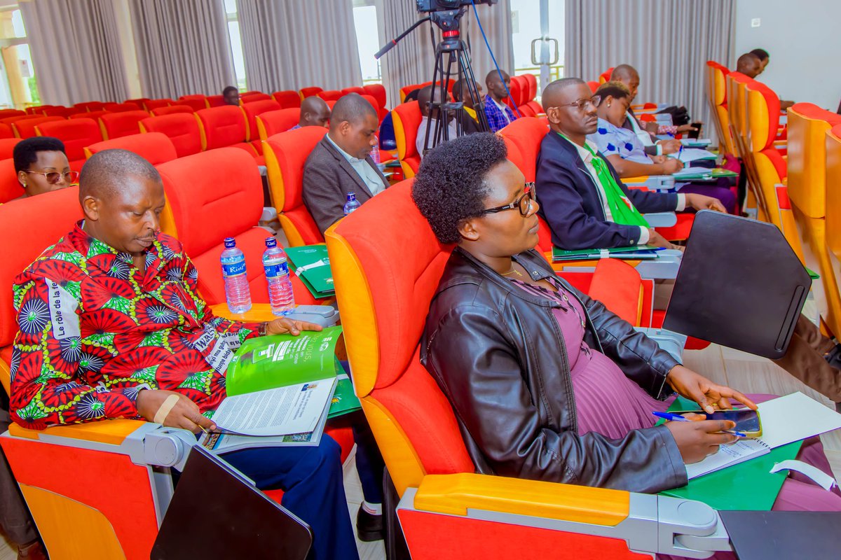 Agence d'appui à la Réalisation des Contrats PPP tweet media