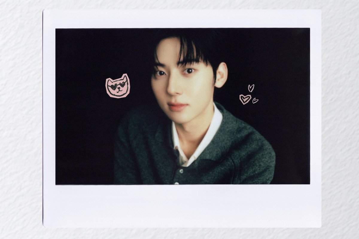 🎂 HWANG MIN HYUN 🍑
14th ANNIVERSARY🧡

Instant photo📸

#황민현 #HWANGMINHYUN 
#HAPPY_14th_ANNIVERSARY