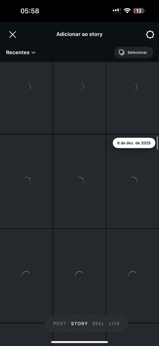 yurealexandr3's tweet photo. ontem minha galeria tava assim, e eu jurando que era armazenamento: acabei comprando mais e no final descobrir que tá acontecendo com geral 🙄 #apple #iphone https://t.co/w6ASykVmQG