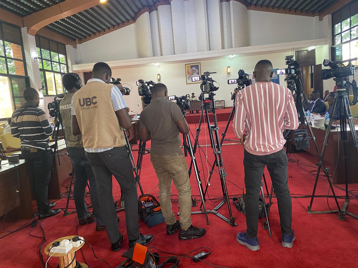 TayariWestTV's tweet photo. PHOTOS: Official release of 2025 #UACE results happening at State House, Nakasero.
๐ธ: @ExtravaganzaDa3
#TayariWestUpdates https://t.co/hTKqhqXKK5