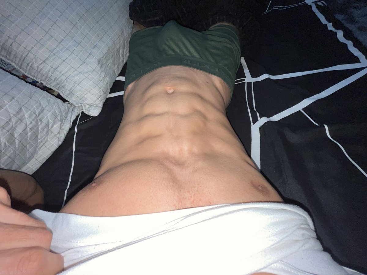 whotfiszentho tweet media