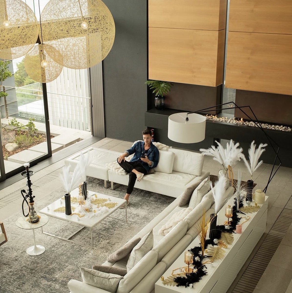 Luke Belmar 👽 tweet media