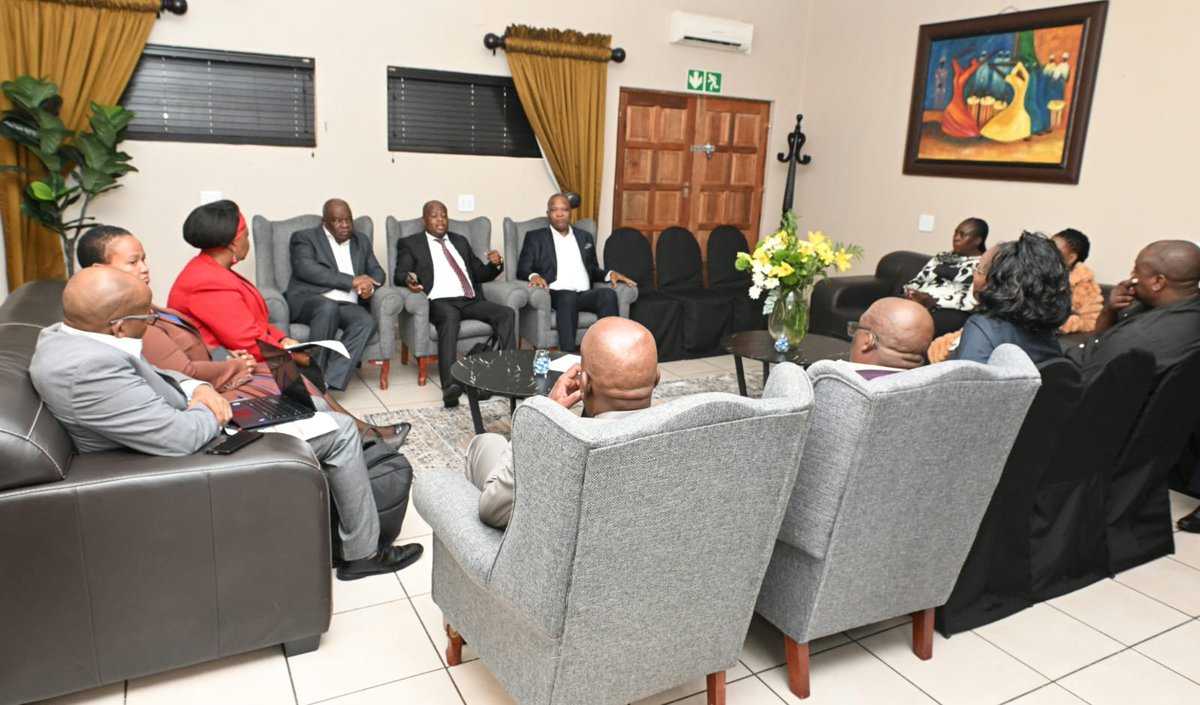 NationalCoGTA's tweet photo. 📌POLOKWANE, LIMPOPO
Deputy Minister of Cooperative Governance and Traditional Affairs, Dr Namane Dickson Masemola, is meeting the Limpopo Provincial Consultative Political Leadership on the Draft White Paper on Local Government.
#WhitePaperReview
#EveryMunicipalityMustWork https://t.co/ImvFErGrte