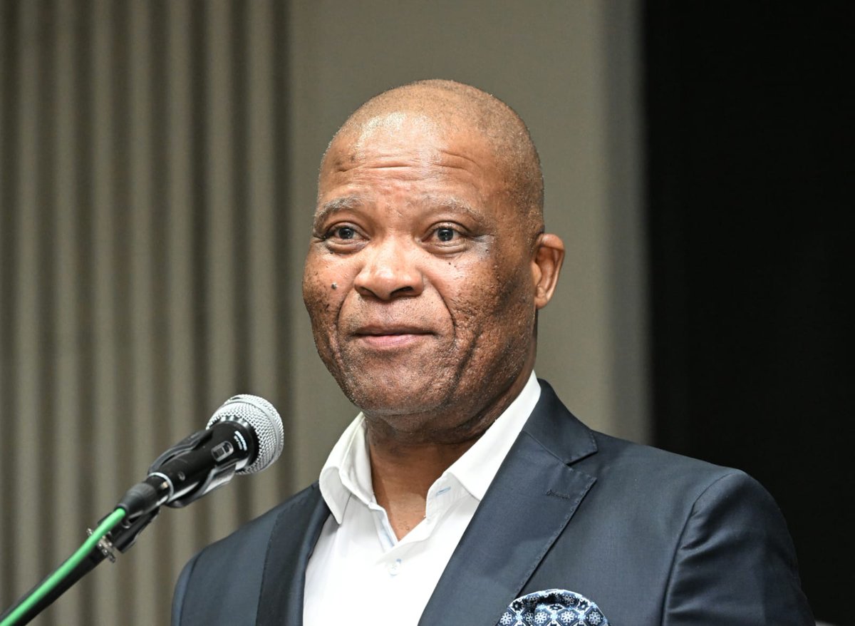 NationalCoGTA's tweet photo. 📌POLOKWANE, LIMPOPO
Deputy Minister of Cooperative Governance and Traditional Affairs, Dr Namane Dickson Masemola, is meeting the Limpopo Provincial Consultative Political Leadership on the Draft White Paper on Local Government.
#WhitePaperReview
#EveryMunicipalityMustWork https://t.co/ImvFErGrte