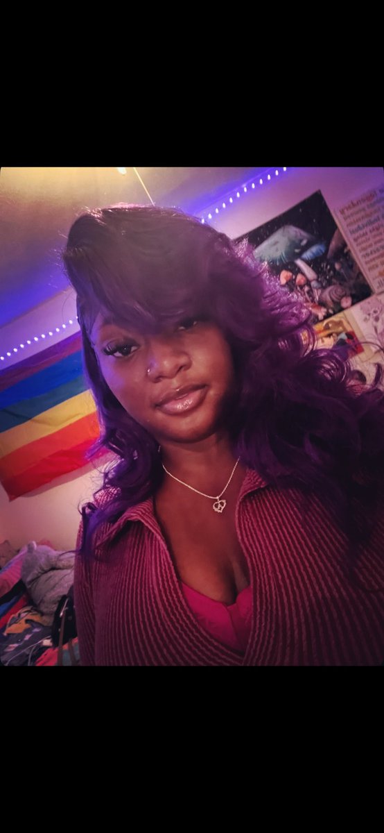 symonespells's tweet photo. Hi babies 😘 #purple https://t.co/lJEehVzz0v