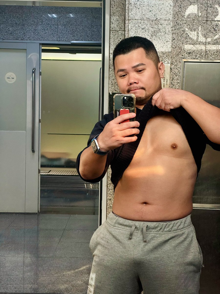 陽光肉壯大哥哥 tweet media