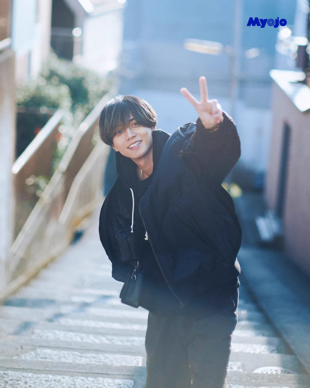明星 on X: 