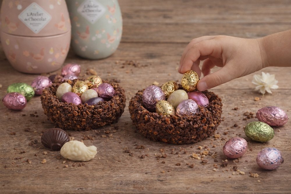 RECETTE NIDS DE #PÂQUES AU #CHOCOLAT ET PRALINÉ 🐣Une recette gourmande et facile à réaliser pour préparer Pâques en famille ! 🍫
Découvrez comment réaliser de délicieux nids de Pâques au chocolat et #praliné👉atelierduchocolat.fr/fr/recettes-et…
#RecetteDePâques #Chocolat #Praliné #Pâques