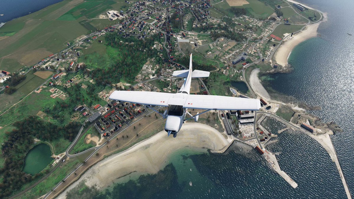 simFlight simMarket tweet media